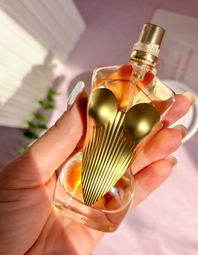 عطر زنانه